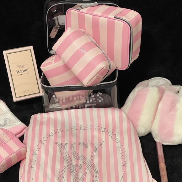 NEW VICTORIA’S SECRET 2024 FASHION SHOW BUNDLE - Picture 5 of 16